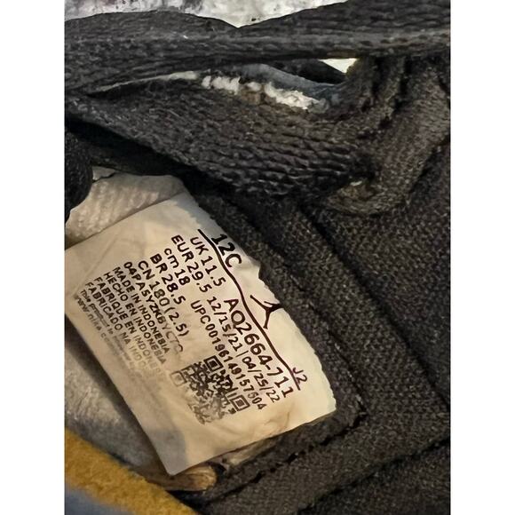 Nike boys Jordan 1 retro high tops size 12 yellow - Picture 10 of 14